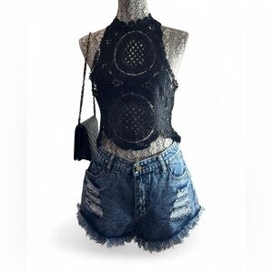 Chic Black Lace Sleeveless Top